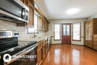 10130 Halsey St in Lenexa, KS - Building Photo - Building Photo