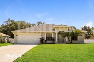 2637 Lacroix Ave in North Port, FL - Building Photo