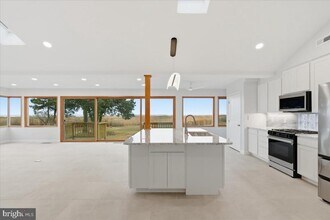 1345 Ellicott Ave in Deale, MD - Building Photo - Building Photo