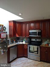 911 Wood St in Philadelphia, PA - Building Photo - Building Photo