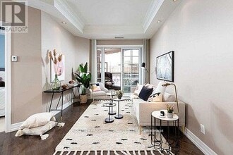 21 Burkebrook Pl in Toronto, ON - Building Photo - Building Photo