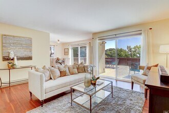 5 Sausalito Blvd in Sausalito, CA - Building Photo - Building Photo