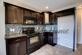 4014 N Grassland Dr in Ozark, MO - Building Photo - Building Photo