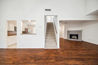 1864 S Gessner Rd in Houston, TX - Building Photo - Building Photo