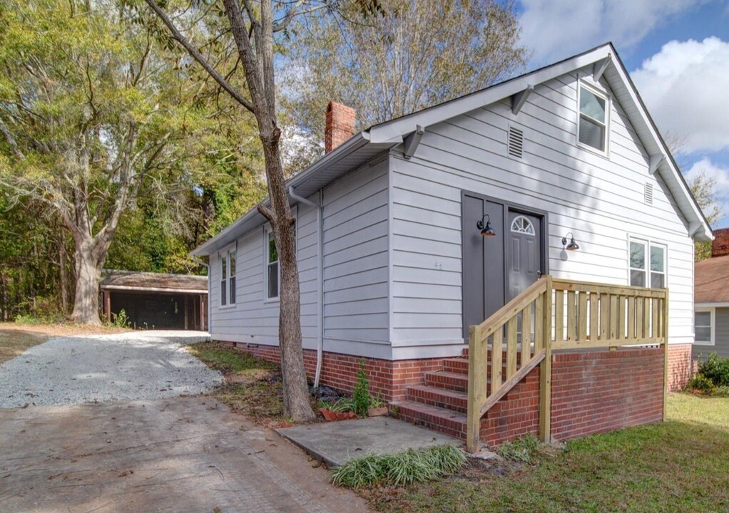 440 Cherry St in Wadesboro, NC - Building Photo