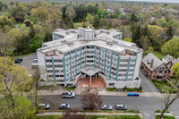 Mulberry House in Springfield, MA - Foto de edificio - Building Photo