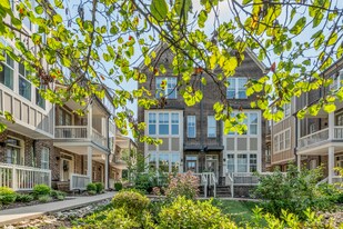 211 Porter Village Cir in Nashville, TN - Building Photo