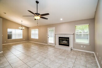 8618 Wyndhurst Dr in Jacksonville, FL - Building Photo - Building Photo