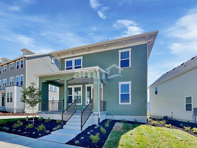 property at 11047 S Blue Byu Dr