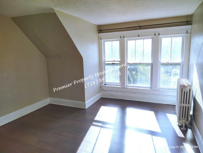 1004 Butler Ave in New Castle, PA - Building Photo - Building Photo