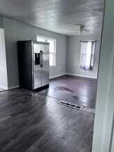 639 S Main Ave in Dickinson, ND - Building Photo - Building Photo