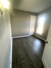 704 W 18th St, Unit 1 in Erie, PA - Foto de edificio - Building Photo