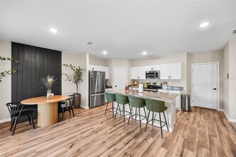 7798 Peace Lily Ave in Wesley Chapel, FL - Building Photo - Building Photo