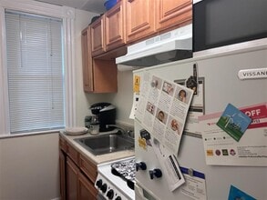 9 Garrison Ave, Unit 2 in Somerville, MA - Building Photo - Building Photo
