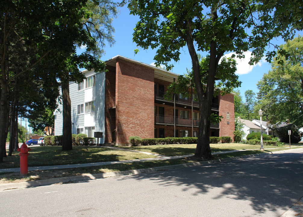 133 Durand St in East Lansing, MI - Building Photo