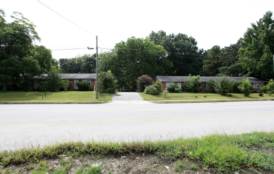 4250-4260 Louisburg Rd in Raleigh, NC - Building Photo