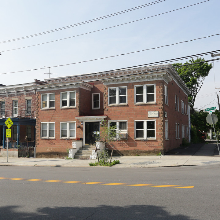 156 Morton Ave in Albany, NY - Building Photo