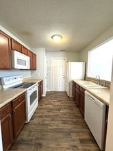 111 Honey Tree Ct in Piney Green, NC - Building Photo - Building Photo