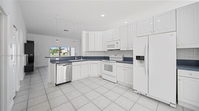 4297 Diamond Ter in Weston, FL - Building Photo - Building Photo