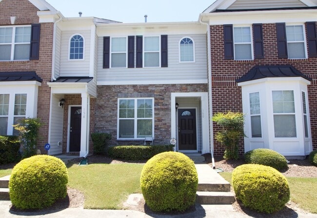 property at 100 Stratford Lakes Dr