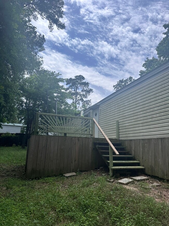 20183 Lakeway Ln in Montgomery, TX - Building Photo - Building Photo