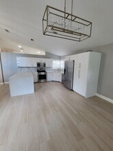 13847 NW 22nd Ct in Sunrise, FL - Building Photo - Building Photo
