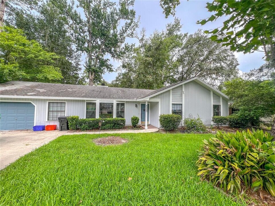 6003 NW 36th Pl in Gainesville, FL - Building Photo