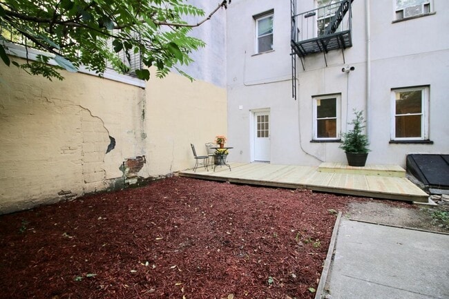 592 Palisade Ave in Jersey City, NJ - Building Photo - Building Photo