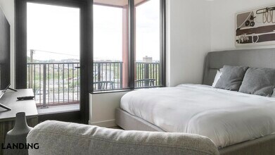 632 Howard Rd SE in Washington, DC - Foto de edificio - Building Photo