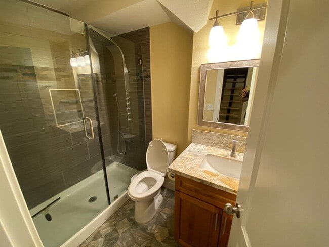 1439 Ski Run Blvd in South Lake Tahoe, CA - Building Photo - Building Photo