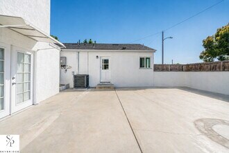 8603 Donovan St in Downey, CA - Building Photo - Building Photo