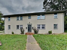 7745 Madrid Ave in Birmingham, AL - Building Photo