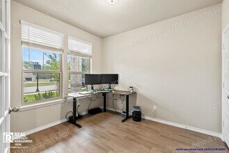 2000 Plum Pk in Mesquite, TX - Building Photo - Building Photo