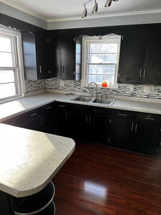 419 Pine St, Unit #2 in Marquette, MI - Building Photo - Building Photo