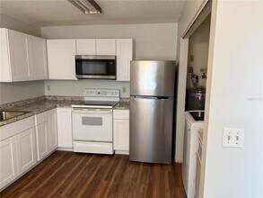 1780 Shadow Ln in Englewood, FL - Building Photo - Building Photo