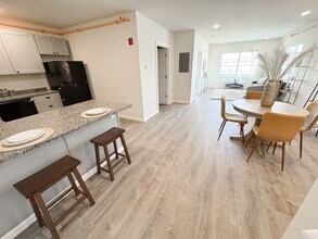 Pine Street Apartments in Pawtucket, RI - Foto de edificio - Interior Photo