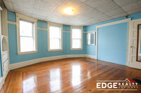 63 Easton St, Unit 2 in Boston, MA - Foto de edificio - Building Photo