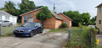 732 43rd St in West Palm Beach, FL - Building Photo