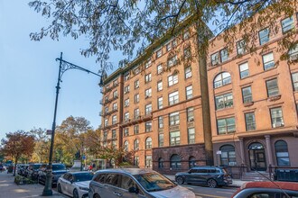 The Monterey in New York, NY - Foto de edificio - Building Photo