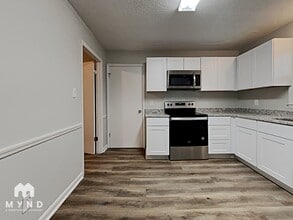 6600 Barrington Dr in Charlotte, NC - Foto de edificio - Building Photo