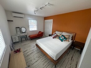 115 Camino de las Crucitas, Unit Casita in Santa Fe, NM - Building Photo - Building Photo