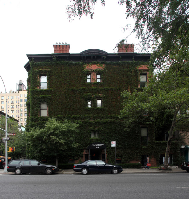 Claremont in New York, NY - Foto de edificio - Building Photo