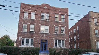 30 Dorothy St in Hartford, CT - Building Photo