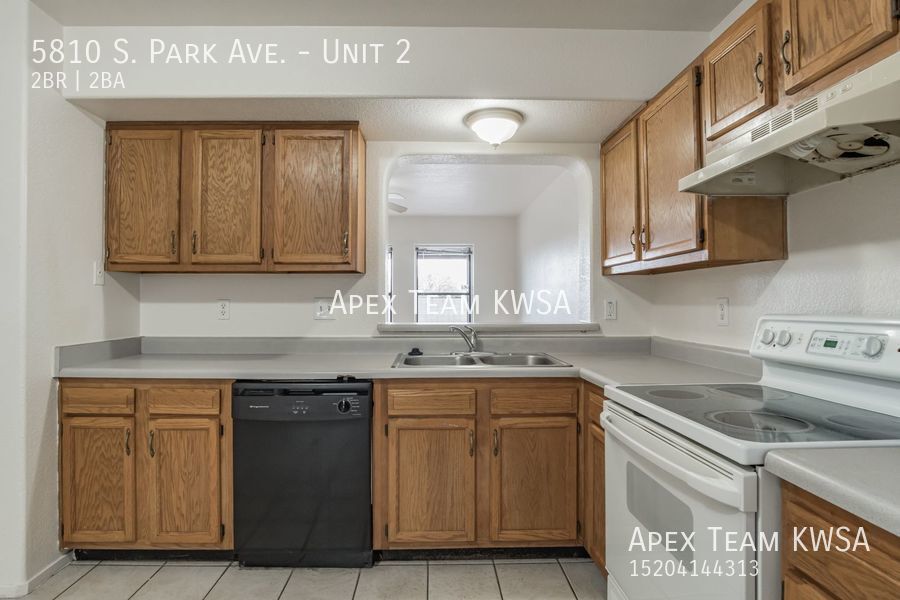 5810 S Park Ave, Unit Unit 2 in Tucson, AZ - Building Photo