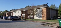 The Village Apartments in Bartlesville, OK - Building Photo - Building Photo