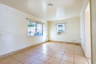 1321 Washington Ave in Bakersfield, CA - Building Photo - Building Photo