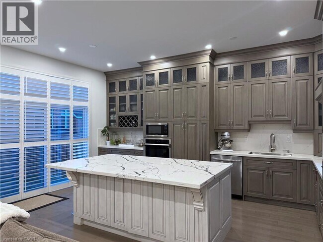 470 Violet Gate in Milton, ON - Building Photo - Building Photo