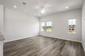 16811 Radiant Dr in Manor, TX - Building Photo - Building Photo