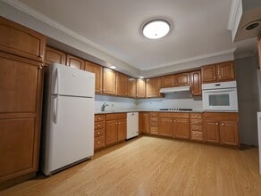 333 Conshohocken State Rd, Unit B in Gladwyne, PA - Foto de edificio - Building Photo