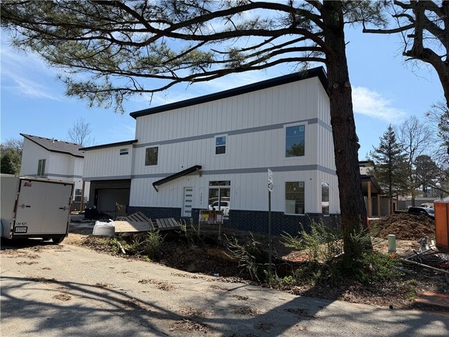 2091 W Ora Dr in Fayetteville, AR - Building Photo - Building Photo